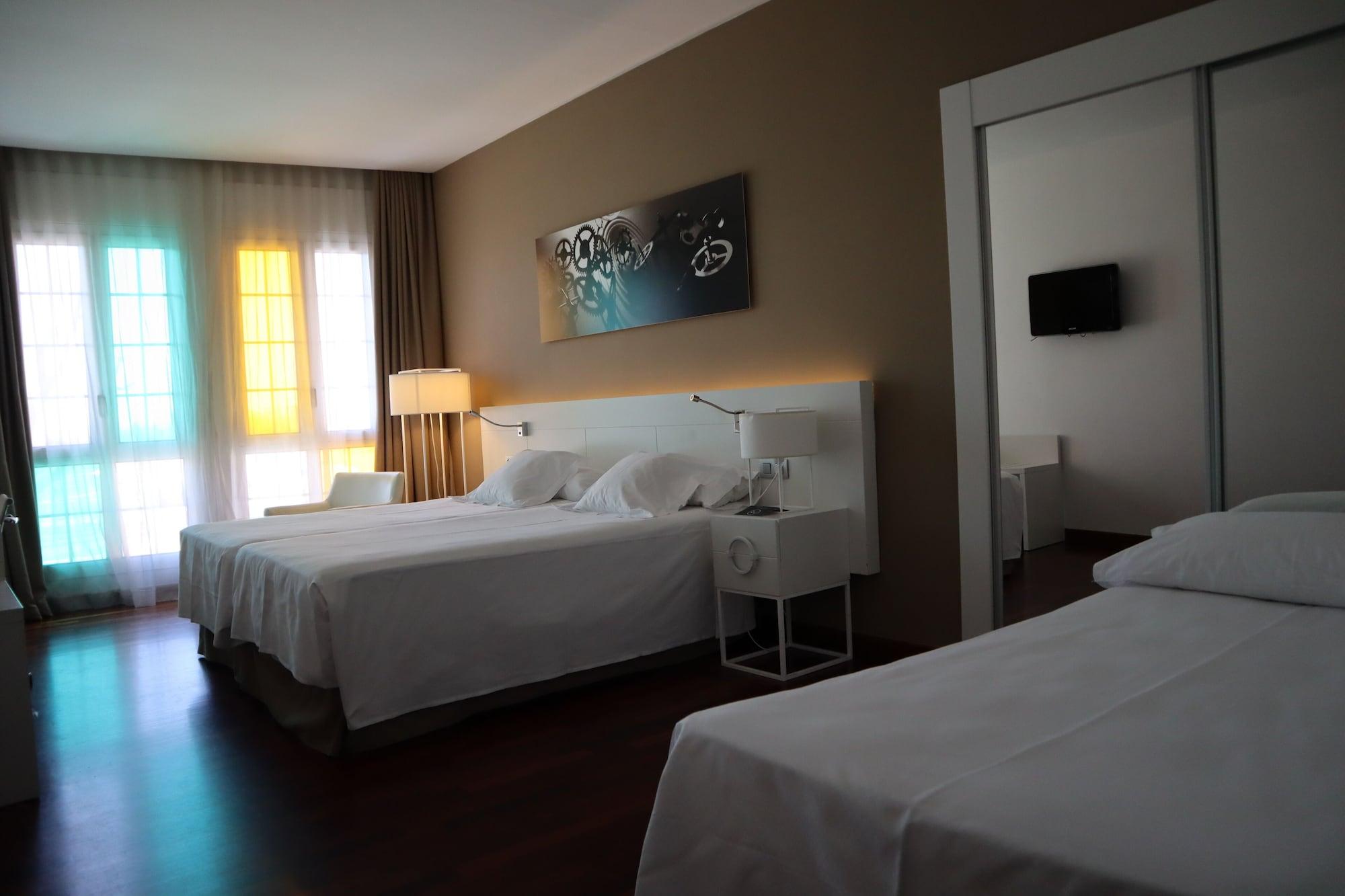 Urh Ciutat De Mataro Hotell Exteriör bild