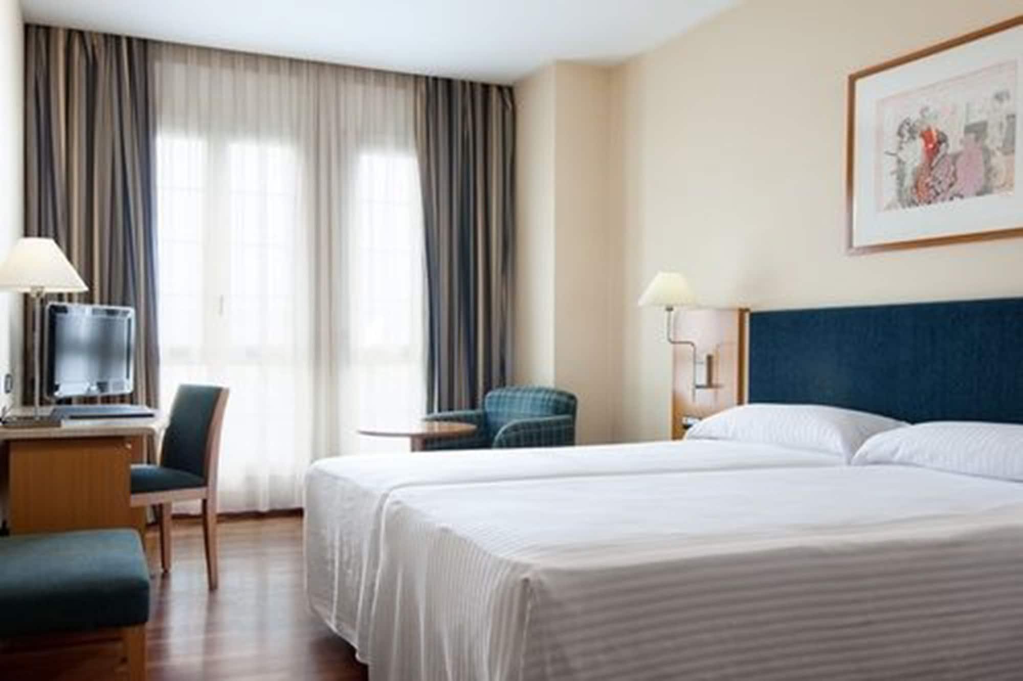 Urh Ciutat De Mataro Hotell Exteriör bild