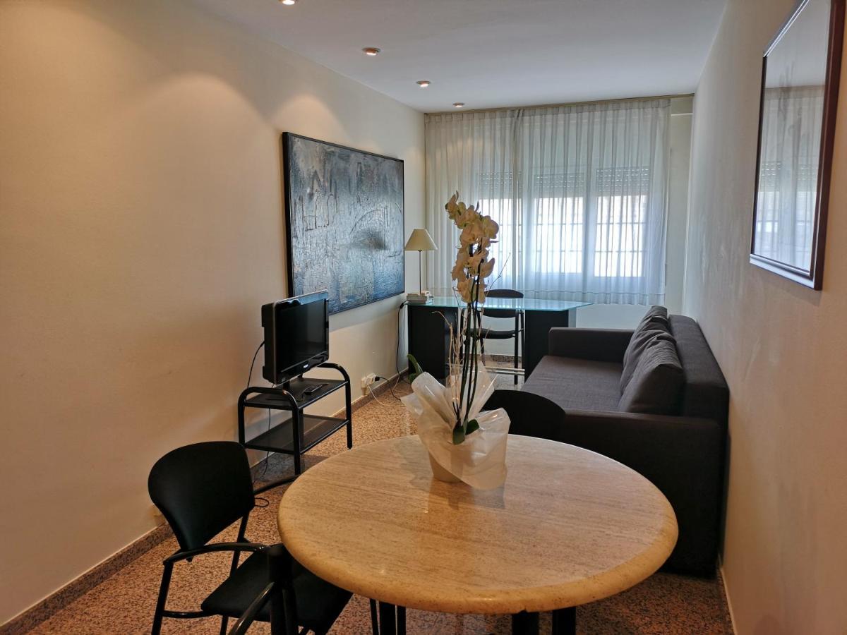 Urh Ciutat De Mataro Hotell Exteriör bild
