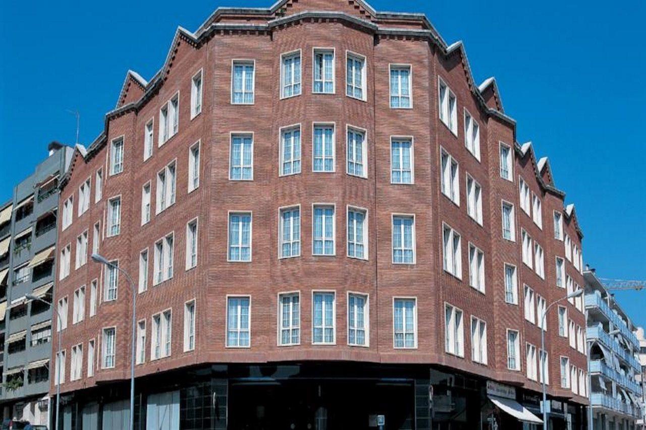 Urh Ciutat De Mataro Hotell Exteriör bild