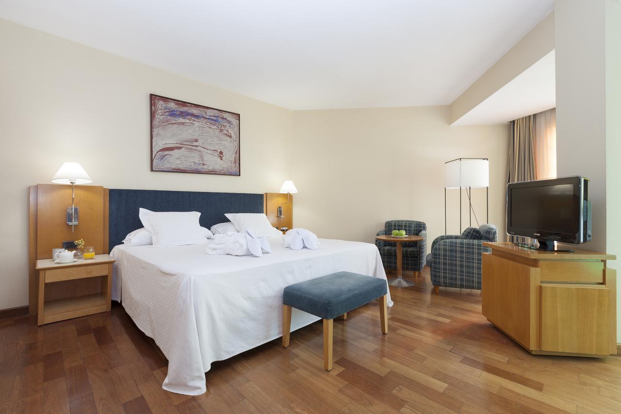 Urh Ciutat De Mataro Hotell Exteriör bild